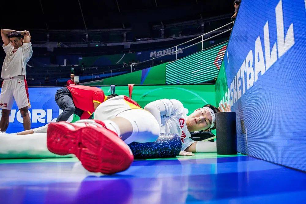 皇冠信用网正网_王哲林首次回应被网暴皇冠信用网正网!男篮狂胜39分!正负值-2