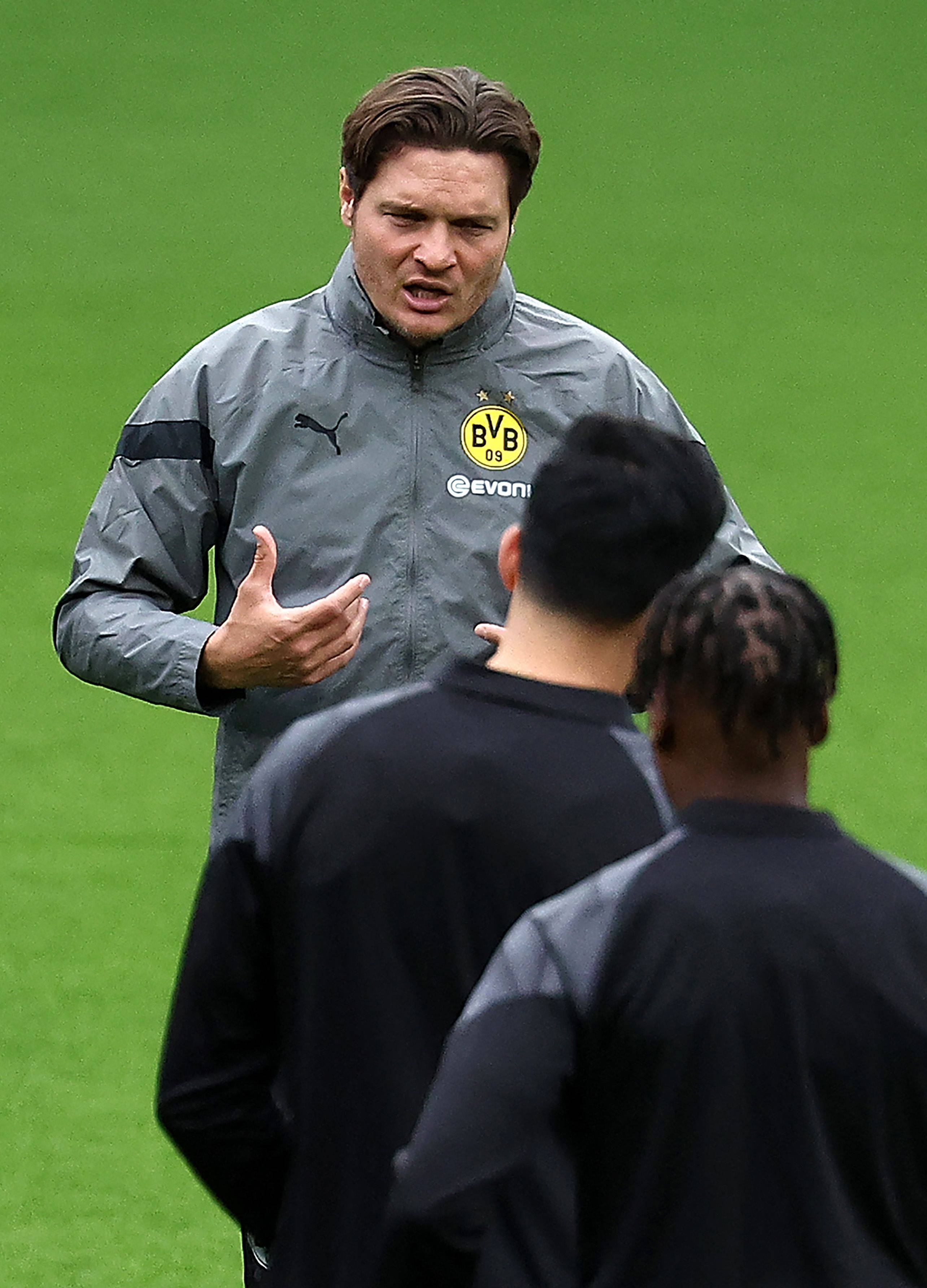 多特蒙德足球_足球——欧冠:多特蒙德赛前备战