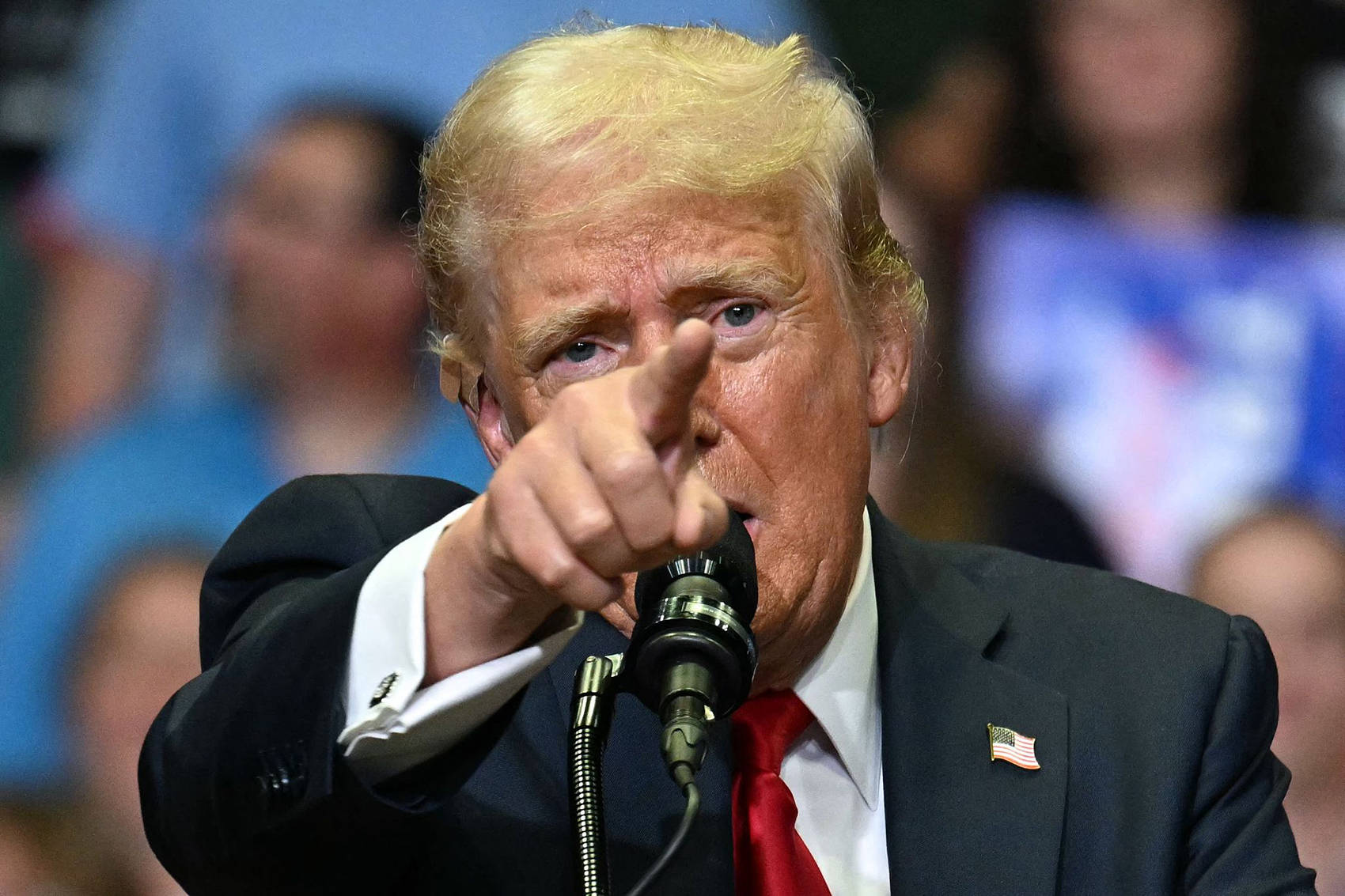 皇冠信用网网址_叙利亚央行被盗皇冠信用网网址,总统府遭洗劫!特朗普发声了!美官员:美国将继续在叙利亚驻军