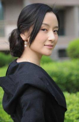 皇冠信用网网址_演员孙宁皇冠信用网网址,与王学兵离婚10年后,前夫家庭美满,她却至今婚姻成谜