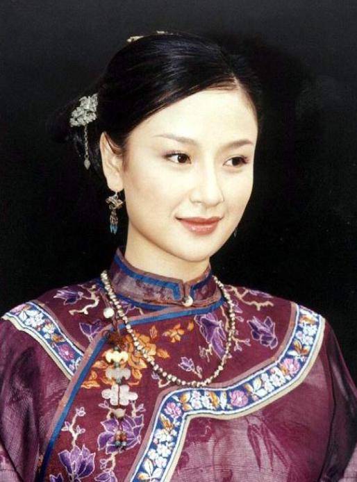 皇冠信用网网址_演员孙宁皇冠信用网网址,与王学兵离婚10年后,前夫家庭美满,她却至今婚姻成谜